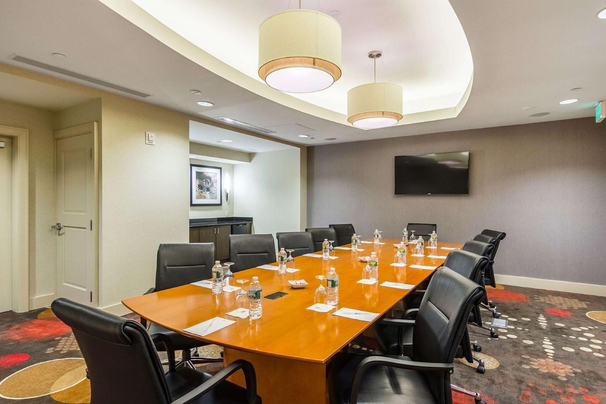 Embassy Suites By Hilton Newark Airport Ελίζαμπεθ Εξωτερικό φωτογραφία