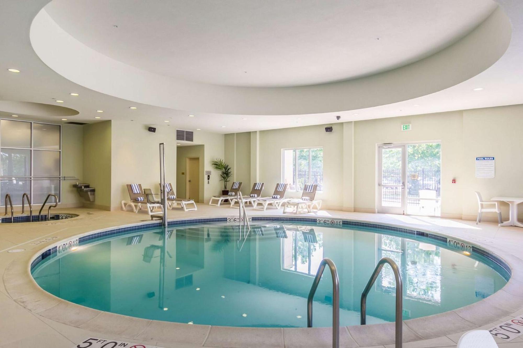 Embassy Suites By Hilton Newark Airport Ελίζαμπεθ Εξωτερικό φωτογραφία