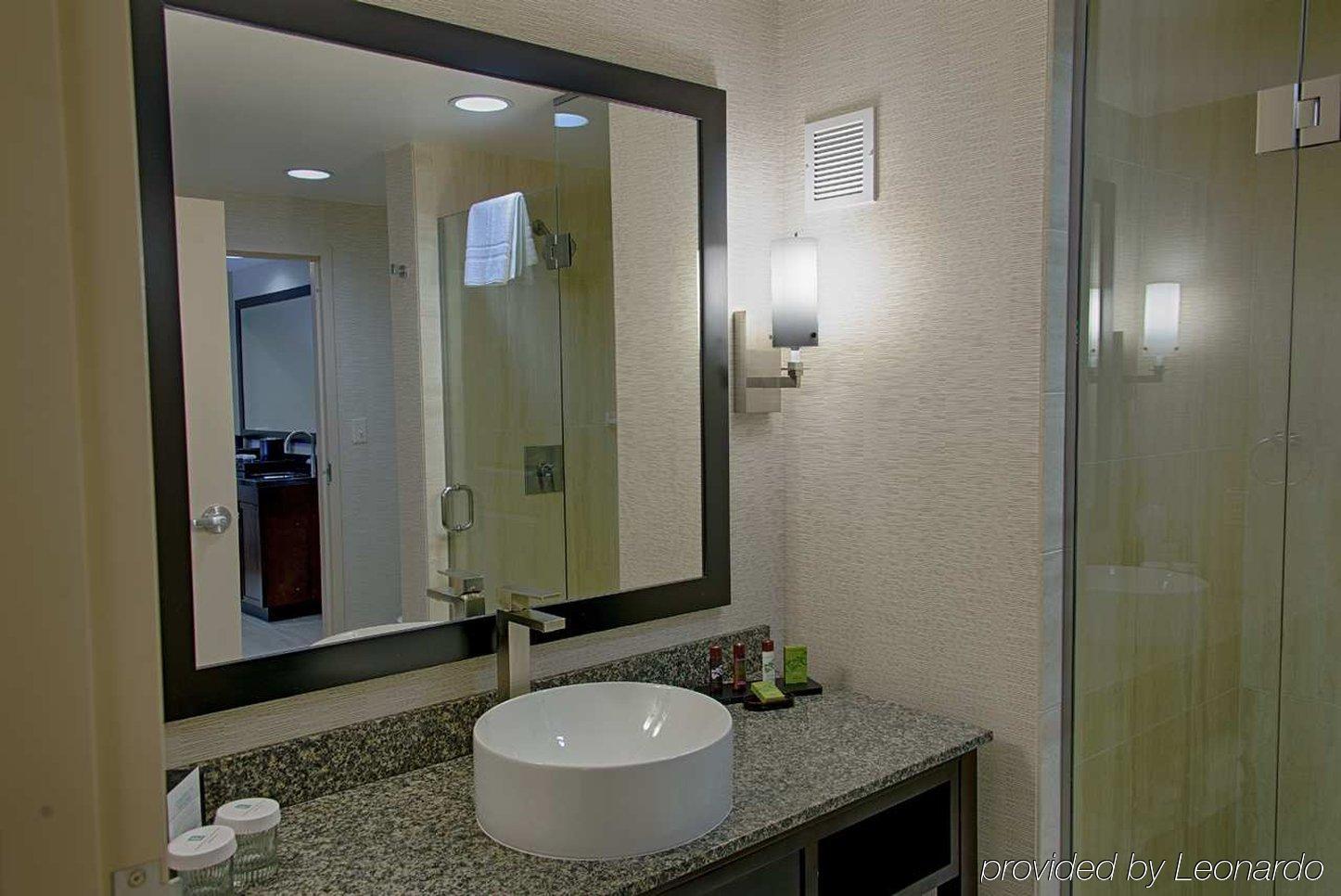 Embassy Suites By Hilton Newark Airport Ελίζαμπεθ Εξωτερικό φωτογραφία
