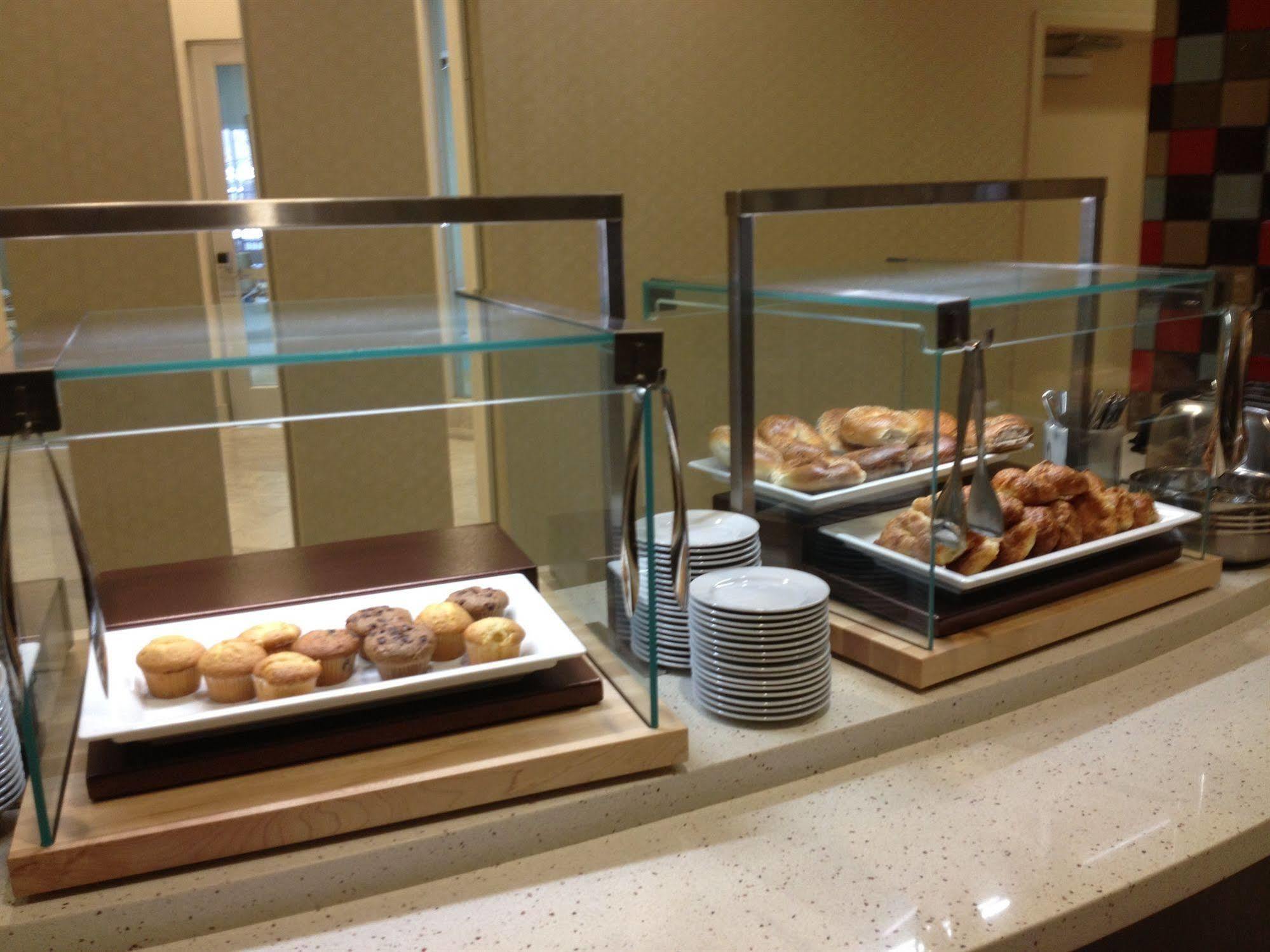 Embassy Suites By Hilton Newark Airport Ελίζαμπεθ Εξωτερικό φωτογραφία